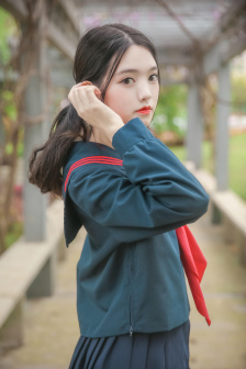 大白屁股缝里浓黑的毛